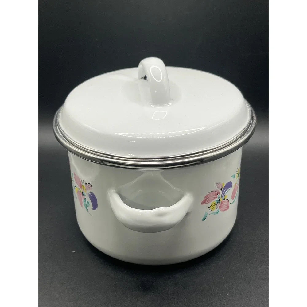 Small Vintage Enamel Pot w/ Lid - White w/ Flowers -‎ Made in Indonesia